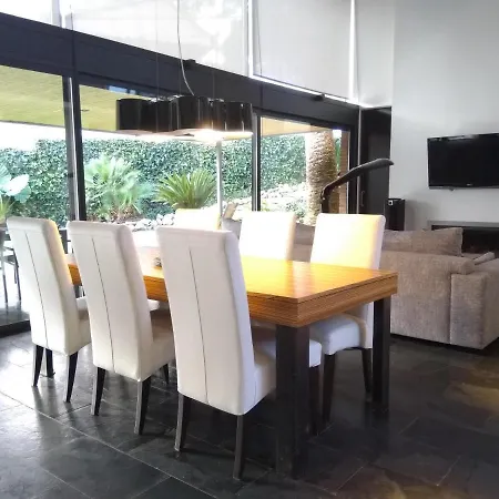 Del Bosque Villa